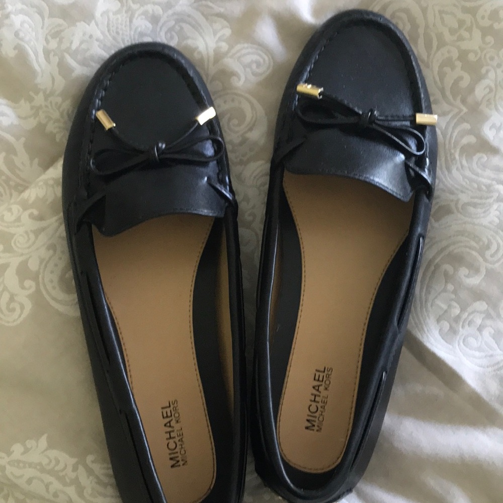 Michael Kory black flags never worn size 7.5